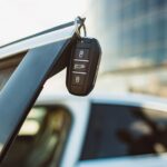 Jak należycie obchodzić się z samochodem z wypożyczalni?