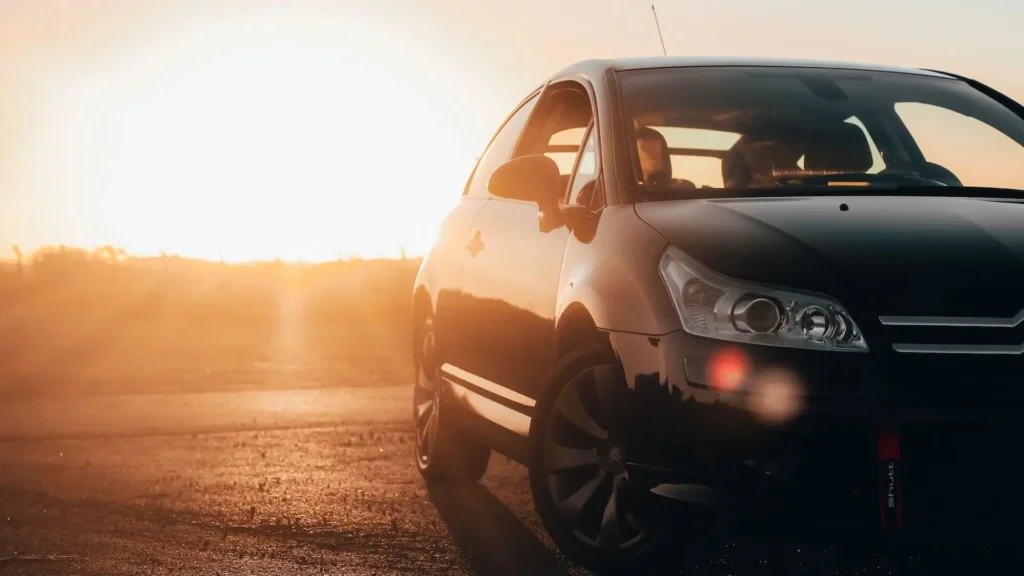 „Nowoczesny samochód osobowy zaparkowany na tle górskiej drogi, symbolizujący komfort i niezależność weekendowego wyjazdu” Jeśli masz konkretne zdjęcie lub styl grafiki, mogę dostosować alt text do obrazu – wystarczy, że podasz szczegóły. Powiedziałeś(-aś): wiecej ChatGPT powiedział: Jasne! Poniżej znajdziesz więcej propozycji tekstu alternatywnego (alt text), które możesz wykorzystać przy różnych zdjęciach do bloga o wynajmie samochodu na weekend: 🔹 Zdjęcie samochodu na tle gór, jeziora lub lasu: „Wynajęty samochód osobowy zaparkowany przy trasie z widokiem na góry – symbol swobody podróżowania” „Auto z wypożyczalni na weekendowej wycieczce w otoczeniu natury” „Rodzinny samochód na tle malowniczej scenerii – komfortowy wyjazd z DensCar” „Weekendowy wyjazd poza miasto – nowoczesne auto w trasie” 🔹 Zdjęcie kierowcy lub pasażerów w aucie: „Zadowolona para w wynajętym samochodzie podczas weekendowej podróży” „Rodzina w wygodnym aucie – weekendowy wynajem bez stresu” „Kierowca przygotowujący się do wyjazdu – komfort i elastyczność wynajmu auta” 🔹 Zdjęcie floty pojazdów (np. kilka modeli): „Flota dostępnych samochodów do wynajęcia na weekend – od miejskich po busy” „Samochody gotowe do odbioru z wypożyczalni – szybka rezerwacja na weekend” „Różne typy aut na parkingu wypożyczalni – wybierz idealny samochód na swój wyjazd” 🔹 Zdjęcie mapy, walizki lub bagażnika: „Wypakowany bagażnik gotowy na weekendowy wyjazd – podróż bez ograniczeń” „Mapa i walizki w bagażniku auta – planowanie weekendowej podróży z wypożyczonym samochodem” „Pakowanie samochodu na wyjazd – elastyczność i wygoda dzięki wynajmowi”