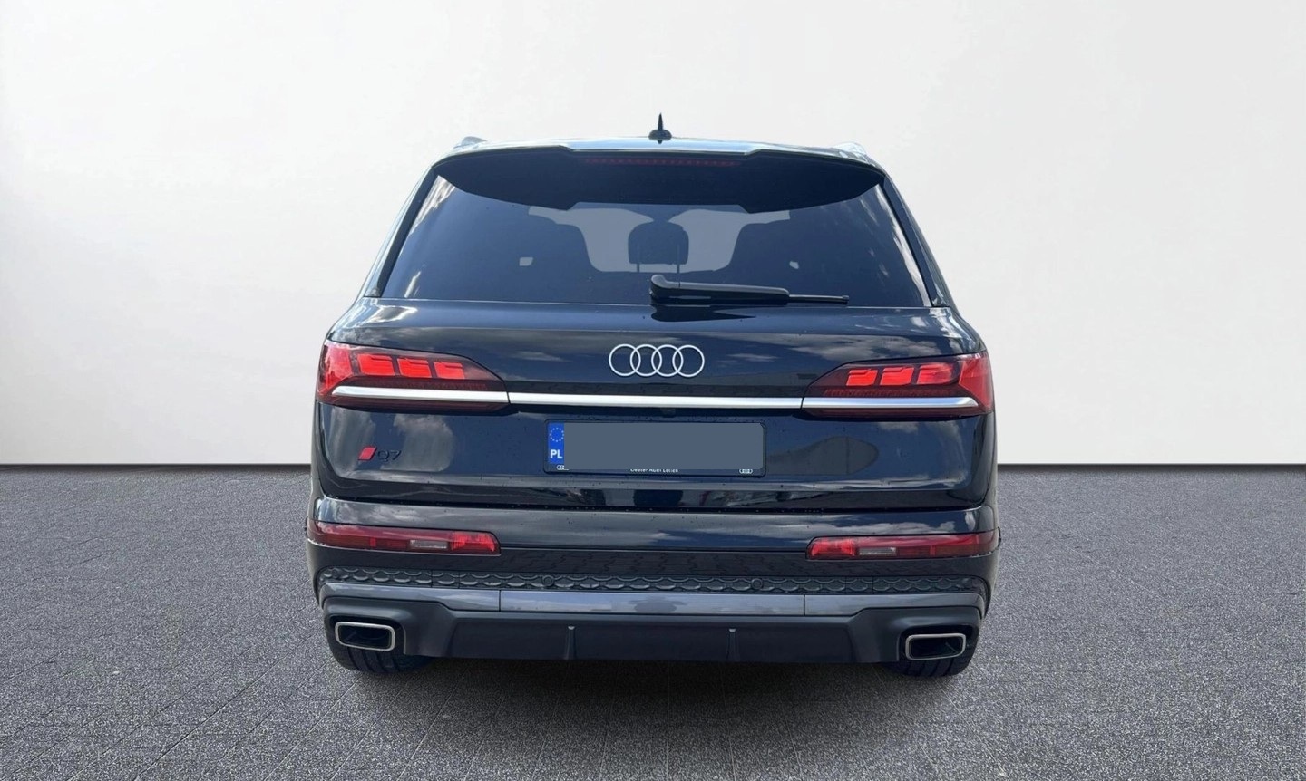Audi Q7 4