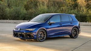 VW Golf 8R